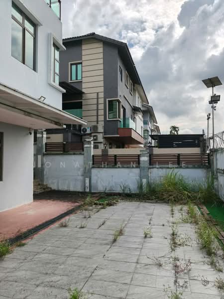 Semi-Detached House for Sale in Skudai (Johor) - Jonathan Lee - Exterior - PropertyGuru.com.my