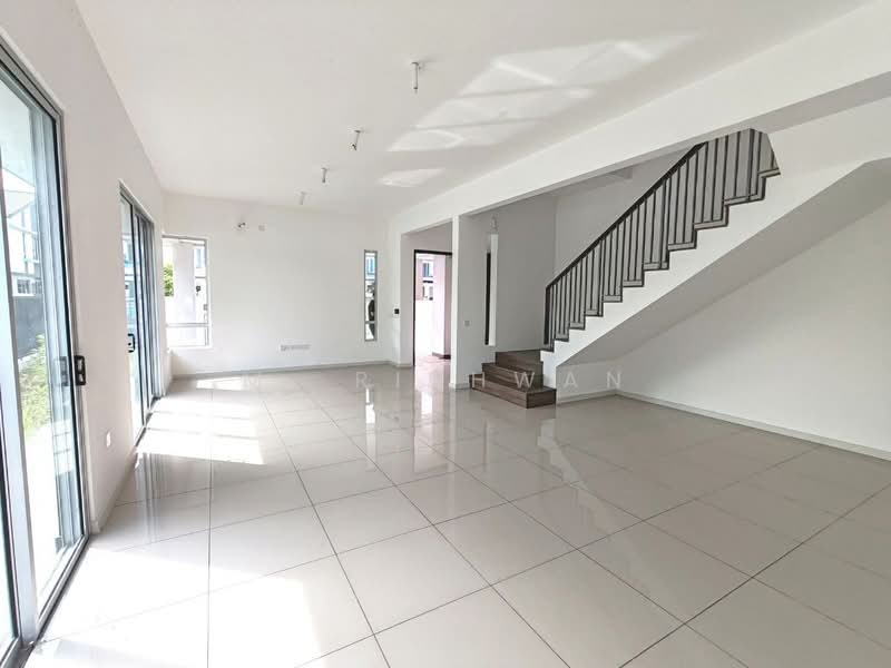 2-storey Terraced House for Sale in Taman Sepang (Sepang) - M. Ridhwan - Living Room - PropertyGuru.com.my