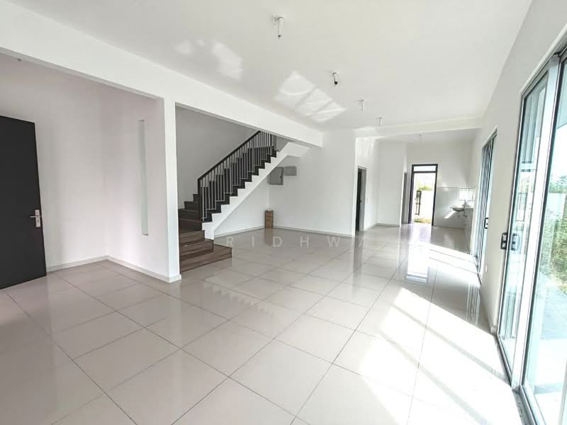 2-storey Terraced House for Sale in Taman Sepang (Sepang) - M. Ridhwan - Living Room - PropertyGuru.com.my
