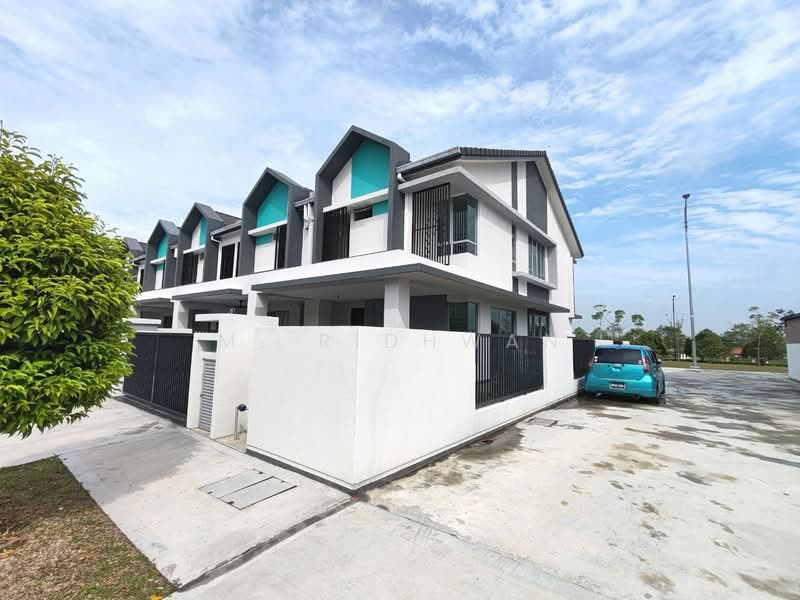 2-storey Terraced House for Sale in Taman Sepang (Sepang) - M. Ridhwan - Exterior - PropertyGuru.com.my