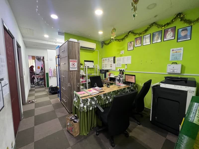 Kedai / Pejabat untuk Dijual di Cyberjaya (Selangor) - Wan Azlan Ahmad - PropertyGuru.com.my