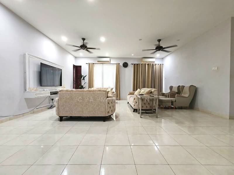 Rumah Berkembar untuk Dijual di Laman Residen Kipark Sri Utara (Batu Caves) - Cammy N - Living Room - PropertyGuru.com.my