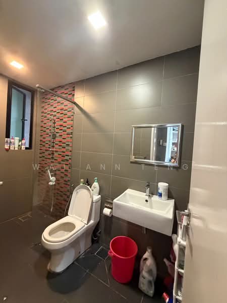 Service Residence for Sale at The Leafz @ Dedaun - Wai Ann Teng - Bathroom - PropertyGuru.com.my