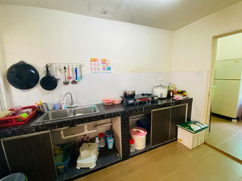 Link Bungalow for Sale in Bandar Baru Bangi (Selangor) - Azira Ahmad - Kitchen - PropertyGuru.com.my