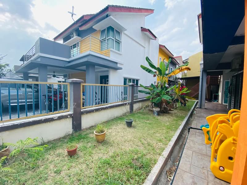 Link Bungalow for Sale in Bandar Baru Bangi (Selangor) - Azira Ahmad - Exterior - PropertyGuru.com.my