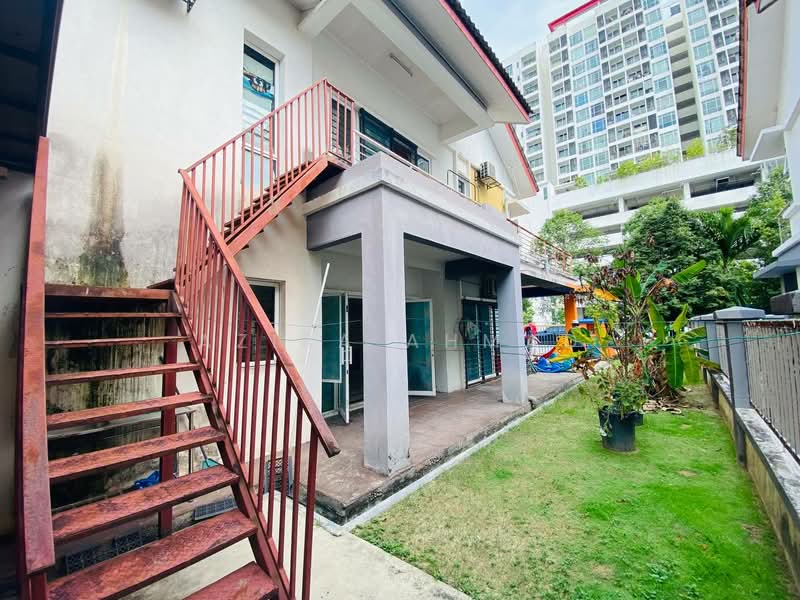 Link Bungalow for Sale in Bandar Baru Bangi (Selangor) - Azira Ahmad - Exterior - PropertyGuru.com.my