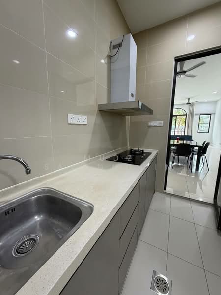 Condominium for Rent at Isle of Kamares - Mudz Salahuddin - Kitchen - PropertyGuru.com.my