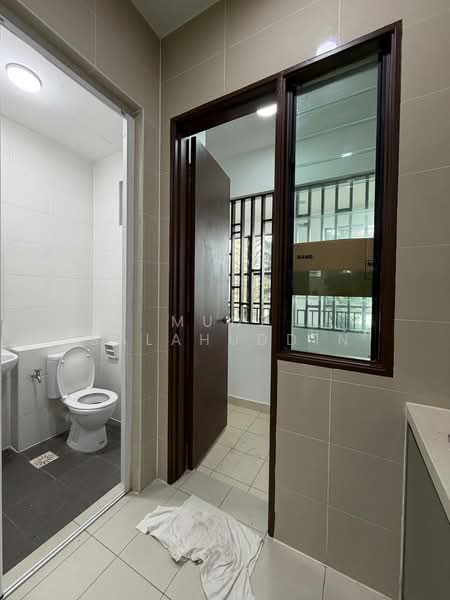 Condominium for Rent at Isle of Kamares - Mudz Salahuddin - Bathroom - PropertyGuru.com.my