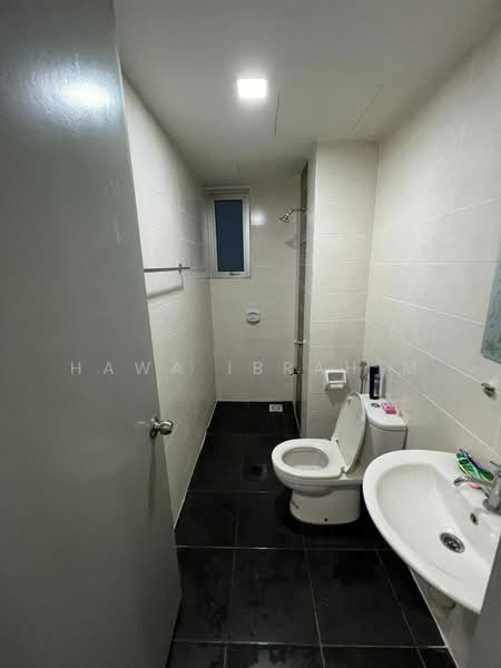 Apartment for Rent at Putra 1 - Hawa Ibrahim - Bathroom - PropertyGuru.com.my