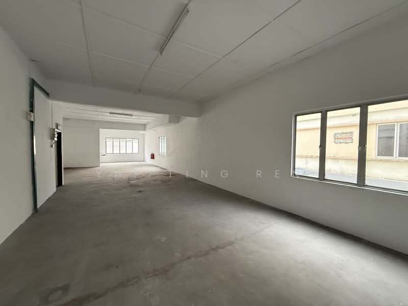 Shop / Office for Rent in Taman Ampangan (Paroi) - Yap Ting Ren - PropertyGuru.com.my