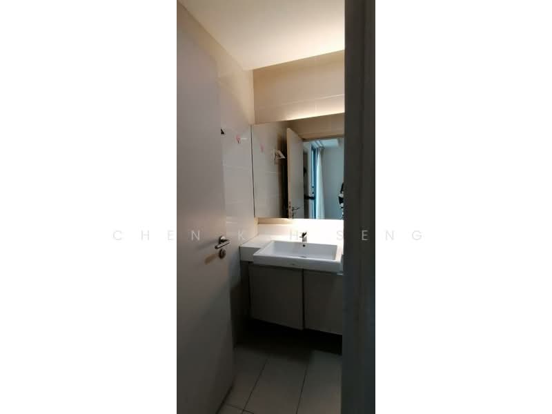 Servis Apartment untuk Disewa di Suasana Bukit Ceylon / Raja Chulan Residences - Chen Kah Seng - Bathroom - PropertyGuru.com.my