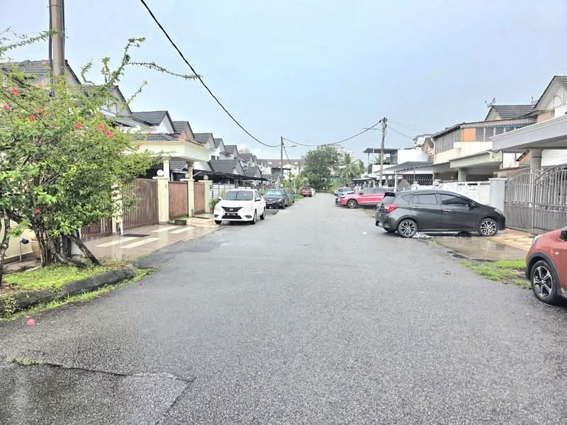 Rumah Teres untuk Dijual di Taman Bayu Perdana (Klang) - Wan Azlan Ahmad - PropertyGuru.com.my