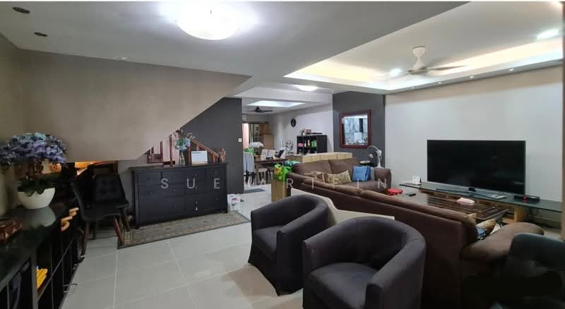 Rumah Teres 2 Tingkat untuk Dijual di Seksyen 8 (Kota Damansara) - Sue Arifin - Living Room - PropertyGuru.com.my