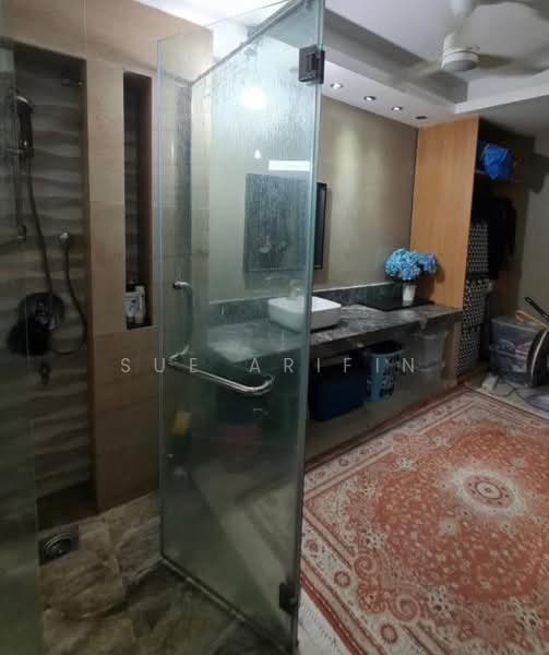 Rumah Teres 2 Tingkat untuk Dijual di Seksyen 8 (Kota Damansara) - Sue Arifin - Bathroom - PropertyGuru.com.my