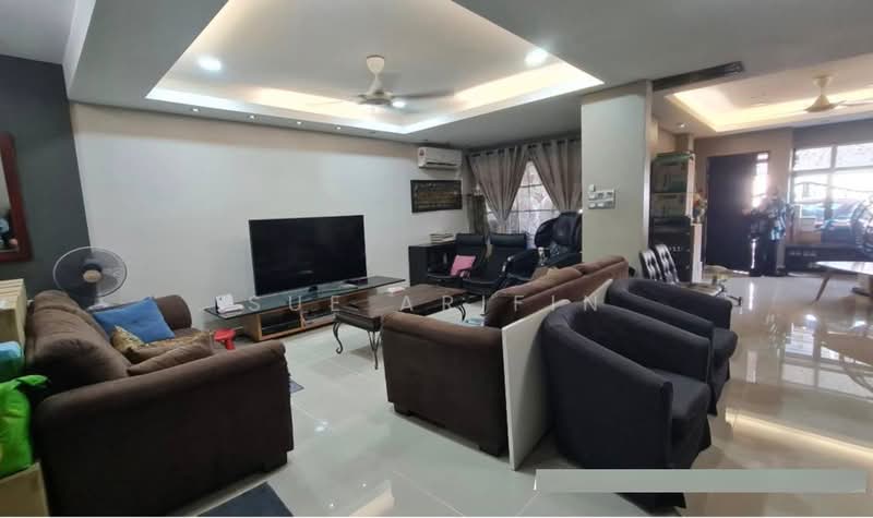Rumah Teres 2 Tingkat untuk Dijual di Seksyen 8 (Kota Damansara) - Sue Arifin - Living Room - PropertyGuru.com.my