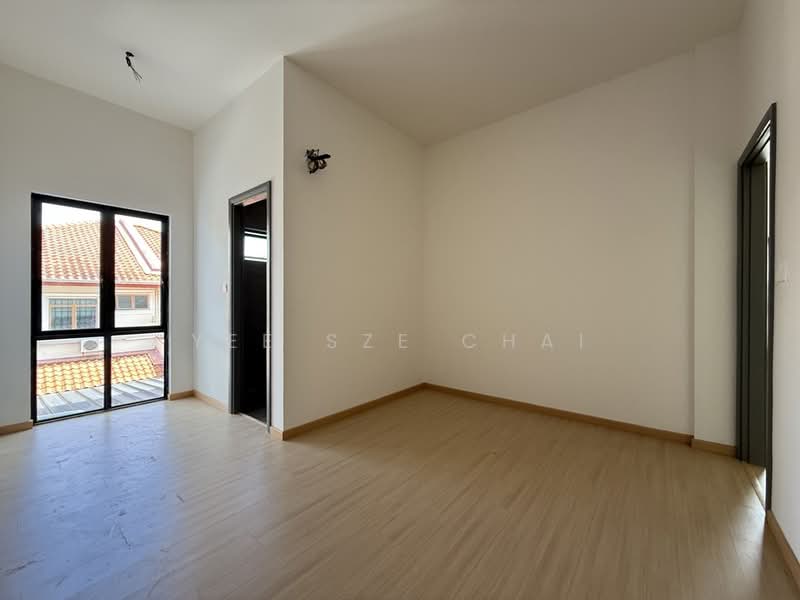 Semi-Detached House for Sale in Miri (Sarawak) - Yee Sze Chai - PropertyGuru.com.my