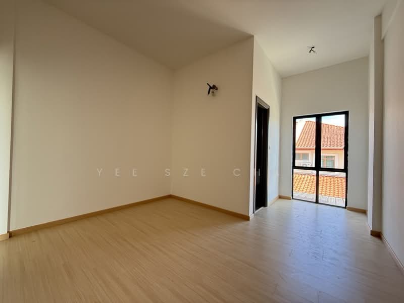Semi-Detached House for Sale in Miri (Sarawak) - Yee Sze Chai - PropertyGuru.com.my
