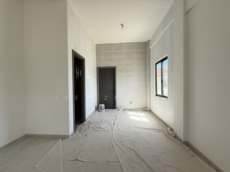 Semi-Detached House for Sale in Miri (Sarawak) - Yee Sze Chai - PropertyGuru.com.my