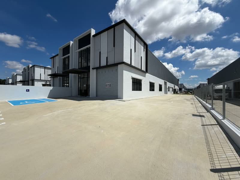 Cluster Factory for Rent in Eco Business Park 1 (Johor Bahru) - Yip . - Exterior - PropertyGuru.com.my