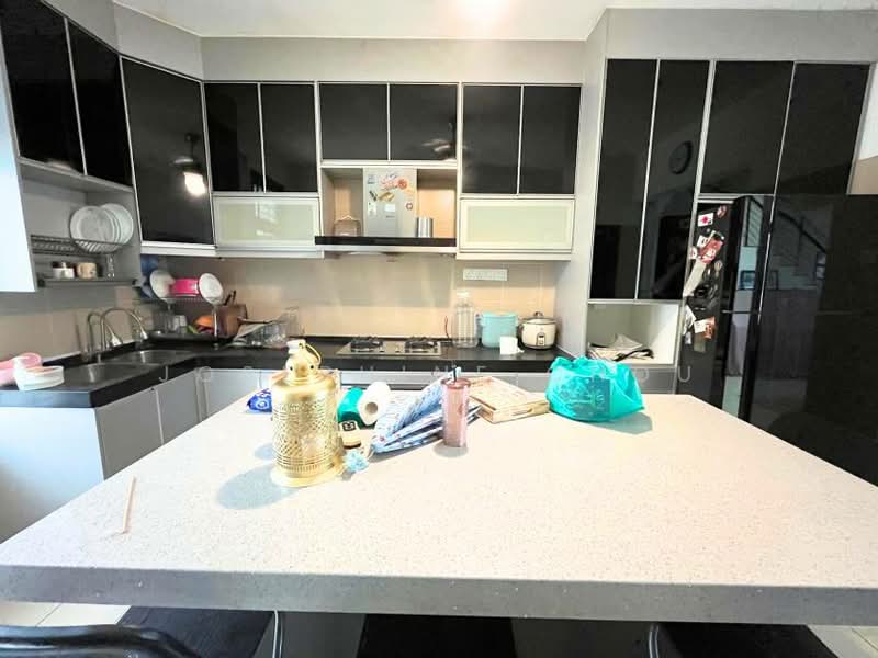2-storey Terraced House for Sale in Glenmarie (Selangor) - Josephine Chou - Kitchen - PropertyGuru.com.my