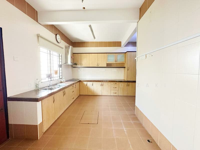2-storey Terraced House for Sale in Bandar Bukit Tinggi (Klang) - Danial Mohd Zaki - Kitchen - PropertyGuru.com.my