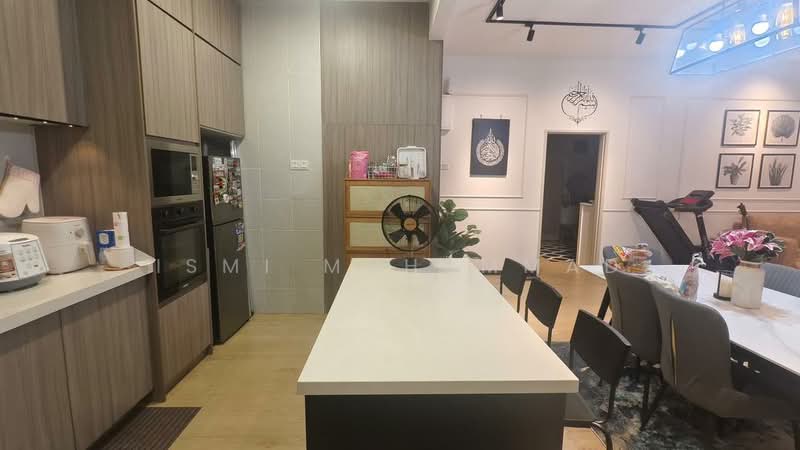 Condominium for Sale at Residensi Adelia - Ismi Muhammad - Kitchen - PropertyGuru.com.my