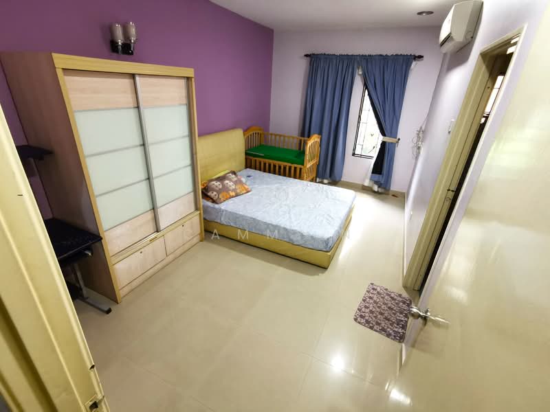 Rumah Berkembar untuk Dijual di Laman Residen Kipark Sri Utara (Batu Caves) - Cammy N - Bedroom - PropertyGuru.com.my