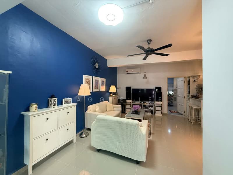 Rumah Teres 2 Tingkat untuk Dijual di Taman Sri Muhibbah (Kulai) - Maggie Lee - Living Room - PropertyGuru.com.my
