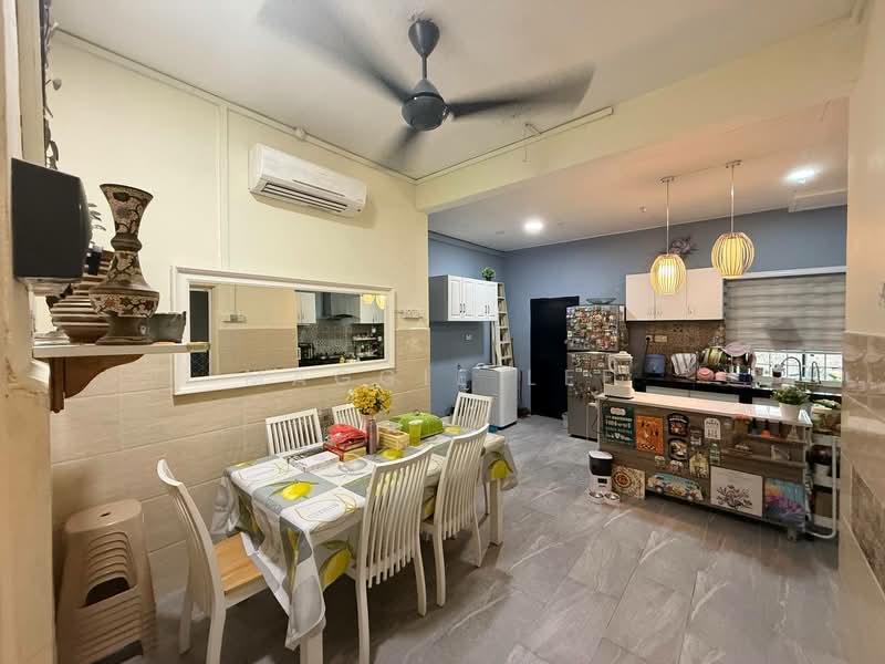 Rumah Teres 2 Tingkat untuk Dijual di Taman Sri Muhibbah (Kulai) - Maggie Lee - Kitchen - PropertyGuru.com.my