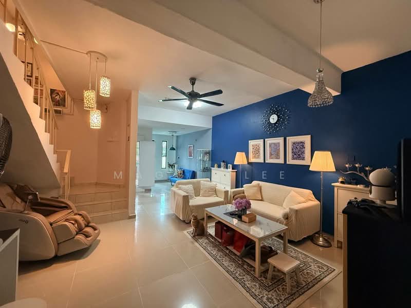 Rumah Teres 2 Tingkat untuk Dijual di Taman Sri Muhibbah (Kulai) - Maggie Lee - Living Room - PropertyGuru.com.my