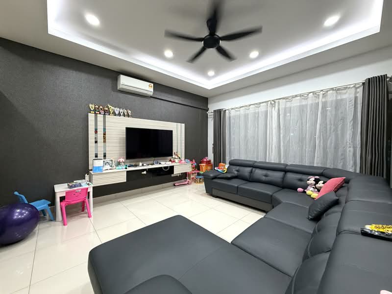 Rumah Teres untuk Dijual di Bandar Puteri Klang (Klang) - Tony . - Living Room - PropertyGuru.com.my