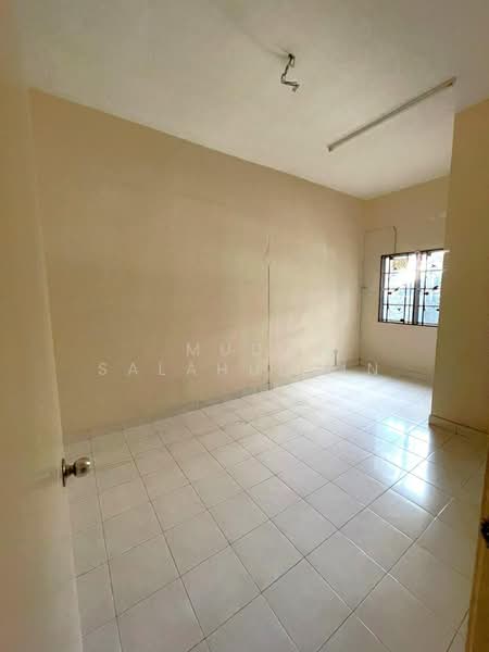 2-storey Terraced House for Sale in Denai Alam (Shah Alam) - Mudz Salahuddin - Interior - PropertyGuru.com.my
