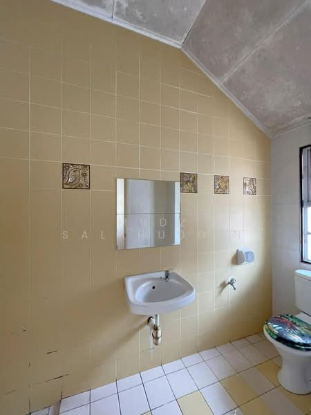 2-storey Terraced House for Sale in Denai Alam (Shah Alam) - Mudz Salahuddin - Bathroom - PropertyGuru.com.my