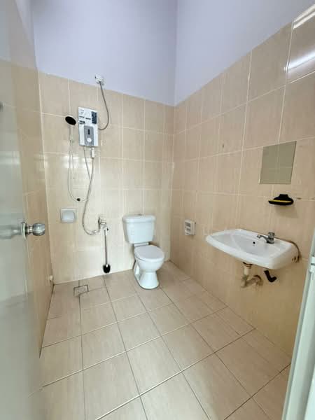 2-storey Terraced House for Rent in Taman Mount Austin (Tebrau) - Vlien Lua - PropertyGuru.com.my
