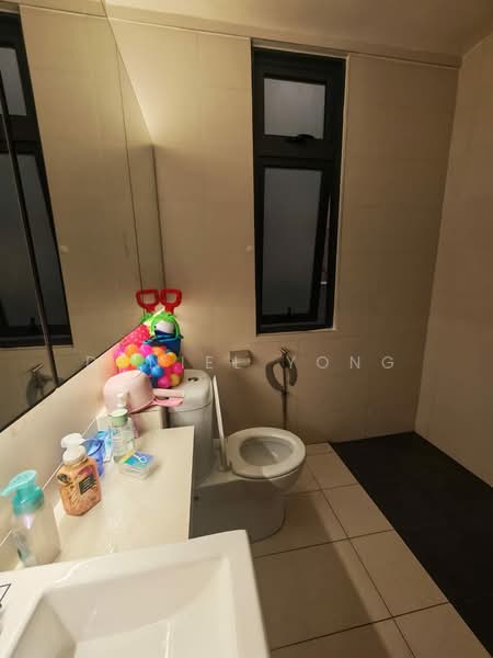 Servis Apartment untuk Dijual di 8Scape Residence @ Sutera - Daniel Yong - Bathroom - PropertyGuru.com.my