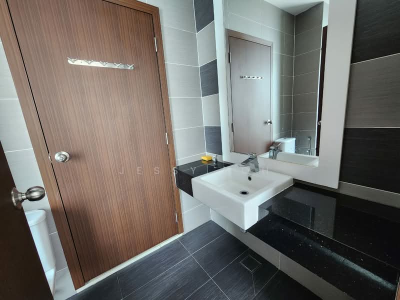 Condominium for Rent at KSL D'Esplanade Residence - Jessy Koh - Bathroom - PropertyGuru.com.my
