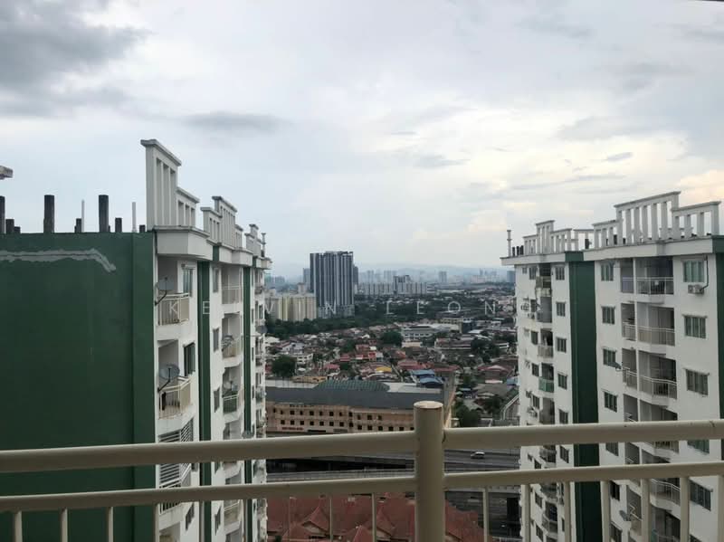 Kondominium untuk Disewa di Kepong Sentral Condominium - Kelvin Leong - Exterior - PropertyGuru.com.my