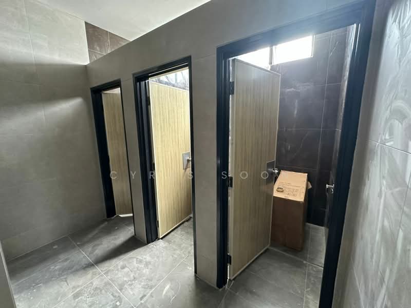 Detached Factory for Rent in Puncak Alam (Selangor) - Cyrus Soon - Bathroom - PropertyGuru.com.my