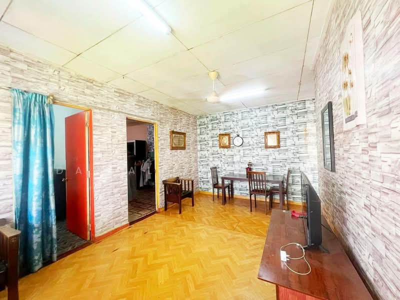Rumah Flat untuk Dijual di Flat PKNS Section 17 Shah Alam - Danial Mohd Zaki - PropertyGuru.com.my