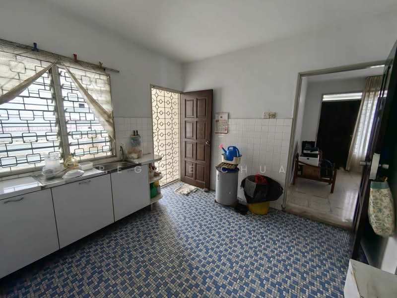 Semi-Detached House for Sale in Taman Pelangi (Johor Bahru) - Peggie Chua - PropertyGuru.com.my