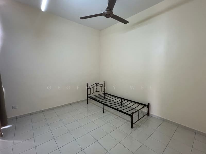 Rumah Teres 1 Tingkat untuk Disewa di Taman Sutera Wangi (Batu Berendam) - Geoffery Wee - Bedroom - PropertyGuru.com.my