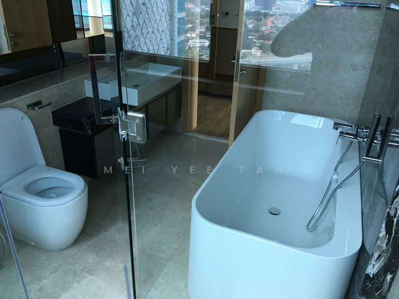 Servis Apartment untuk Disewa di Damansara City Residency (DC Residensi) - Mei Yee Tan - Bathroom - PropertyGuru.com.my