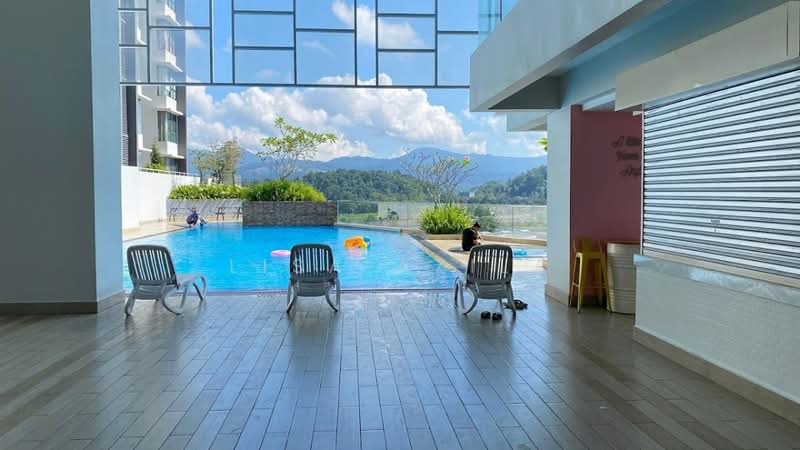 Servis Apartment untuk Dijual di Ayuman Suites - Lisa Azila - Pool - PropertyGuru.com.my