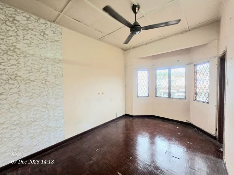 Rumah Teres 2 Tingkat untuk Dijual di Puchong (Selangor) - Muhammad Akram - Living Room - PropertyGuru.com.my