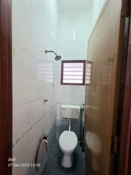 Rumah Teres 2 Tingkat untuk Dijual di Puchong (Selangor) - Muhammad Akram - Bathroom - PropertyGuru.com.my