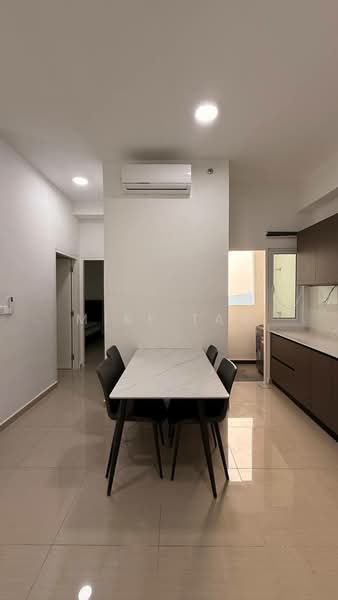 Servis Apartment untuk Disewa di Mesahill - Mike Tan - Dining Room - PropertyGuru.com.my