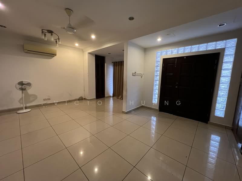 2-storey Terraced House for Sale in Mutiara Damansara (Petaling Jaya) - Victor Huang - Living Room - PropertyGuru.com.my