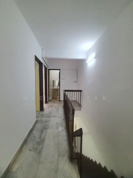 Rumah Teres 2 Tingkat untuk Disewa di Taman Kepong Indah (Kepong) - Michele Tan - Corridor - PropertyGuru.com.my