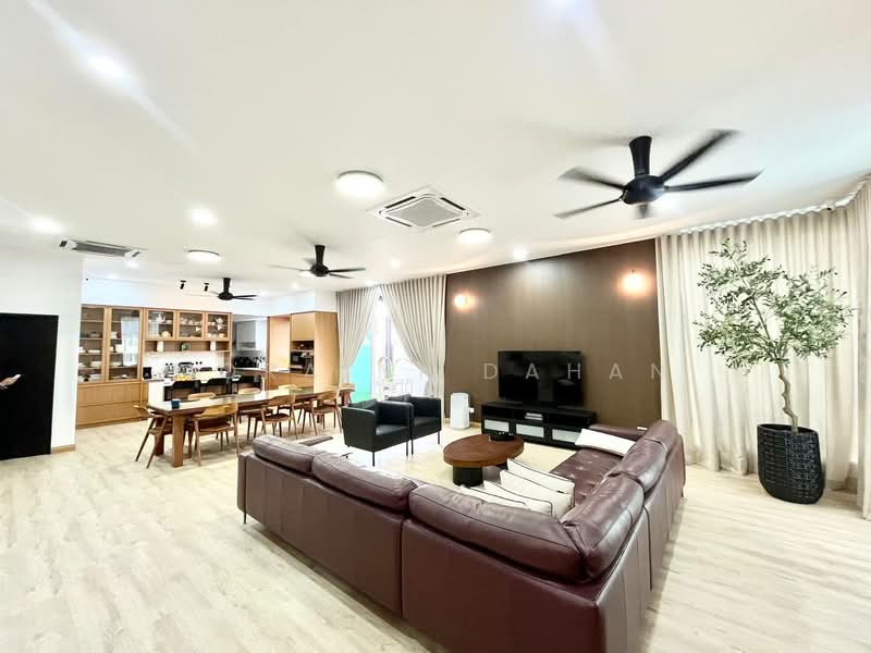 2-storey Terraced House for Sale in Cyberjaya (Selangor) - Noraini Dahan - Living Room - PropertyGuru.com.my