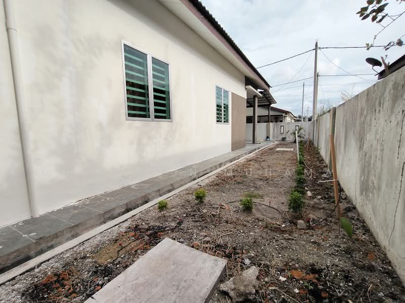 Cluster House for Sale in Sitiawan (Perak) - Muinuddin Muhamad - Exterior - PropertyGuru.com.my